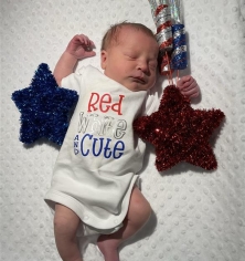 Newborn photo of Julianna Lynn