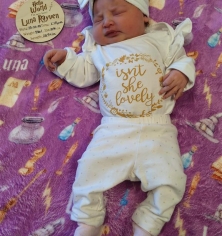 Newborn Photo of Luna Rayven 