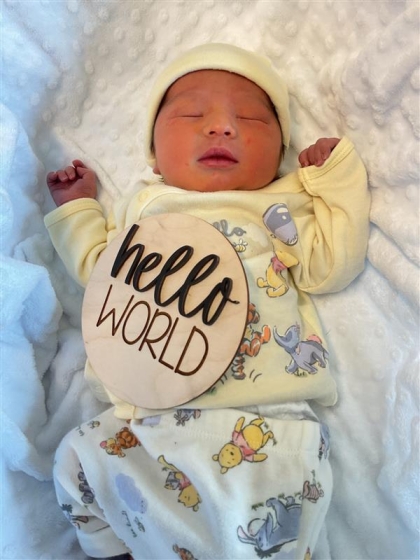 Newborn photo of Brigham Benjamin 