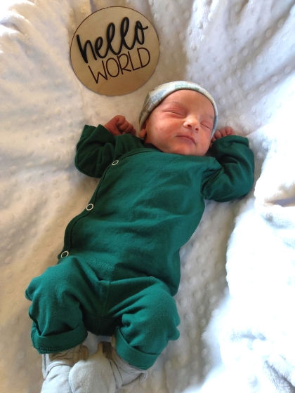 newborn photo of Thaddaeus Wendell